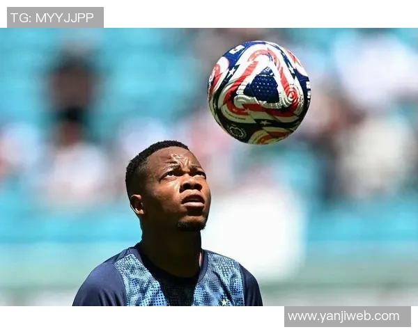 足球传奇贝利的辉煌生涯与对世界足球的影响 足球传奇贝利的辉煌生涯与对世界足球的影响