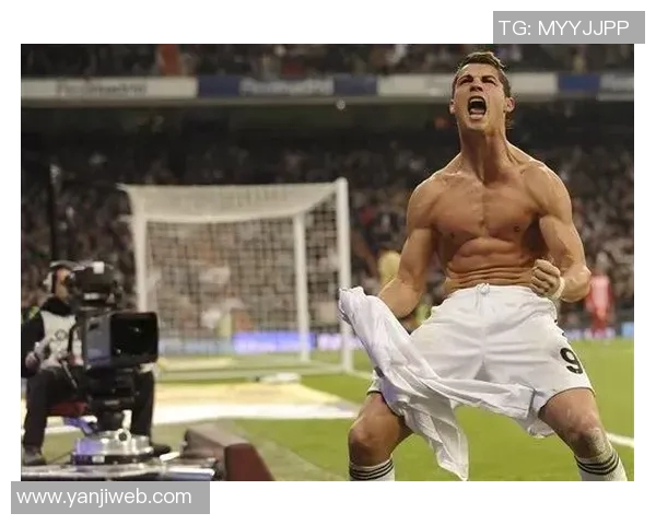 足球明星C罗精彩瞬间集锦展现其传奇职业生涯的辉煌与魅力 足球明星C罗精彩瞬间集锦展现其传奇职业生涯的辉煌与魅力